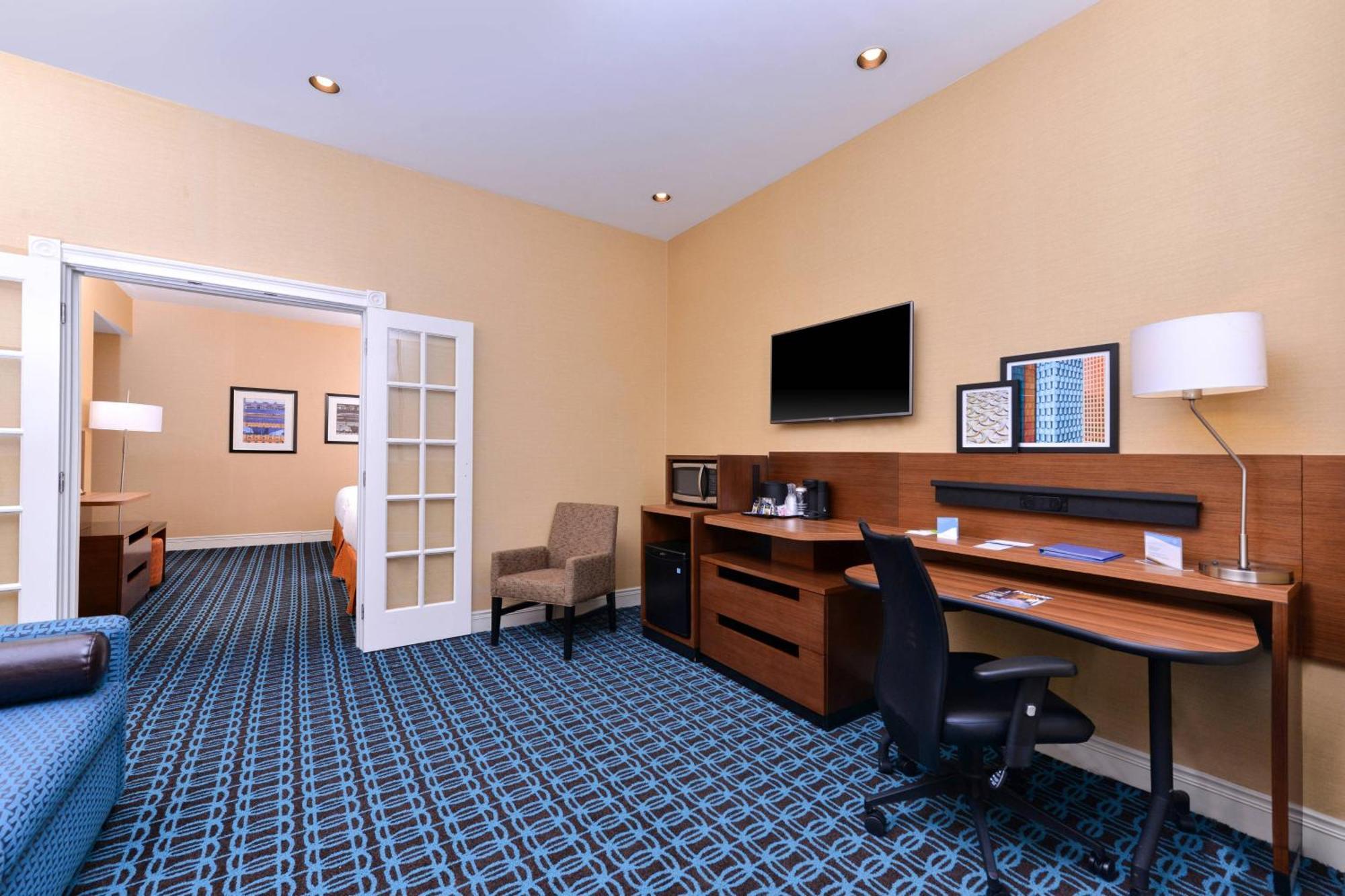 Fairfield Inn & Suites By Marriott Albany Downtown Экстерьер фото